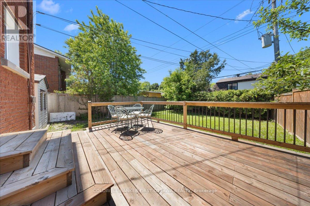 998 MOSSDALE STREET - 28