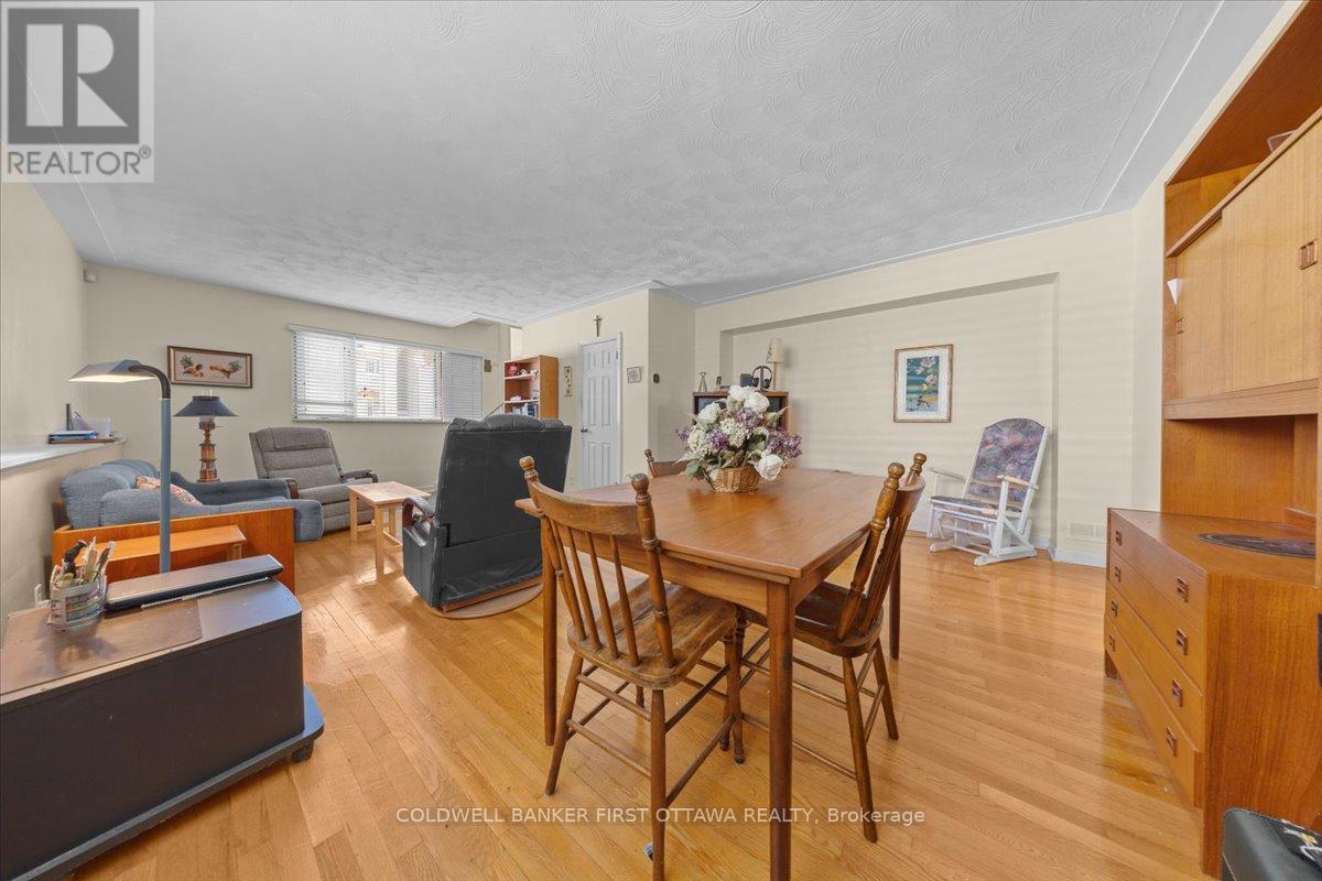 832 IVANHOE AVENUE - 10