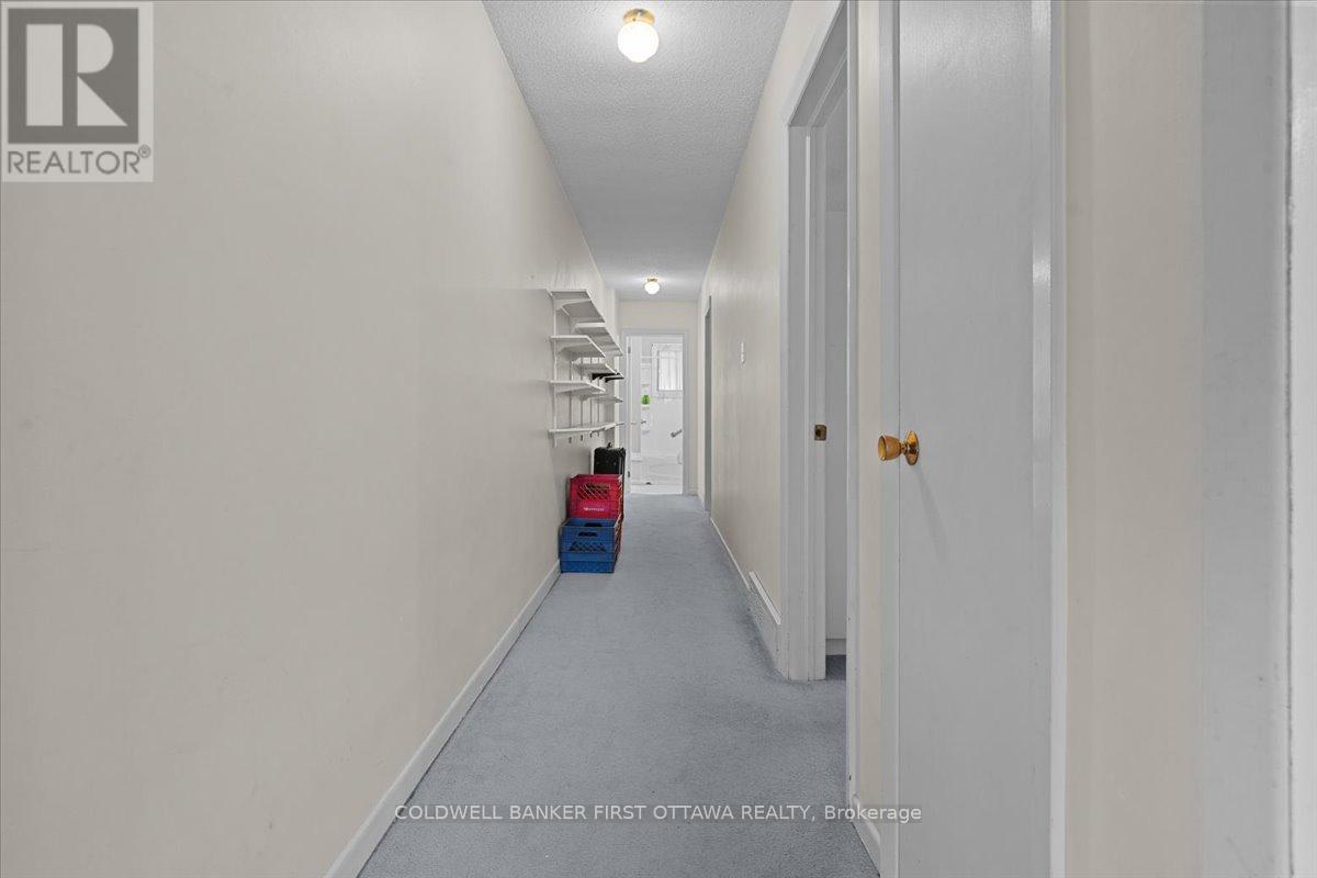 832 IVANHOE AVENUE - 20
