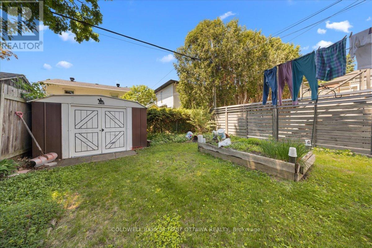 832 IVANHOE AVENUE - 29