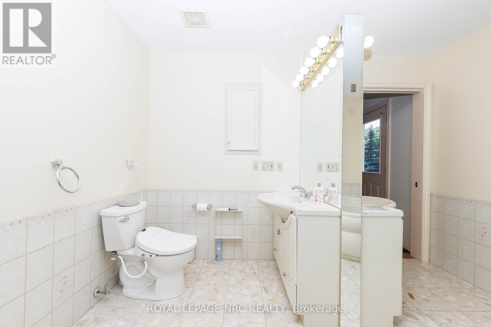 1273 WINDING TRAIL - 34