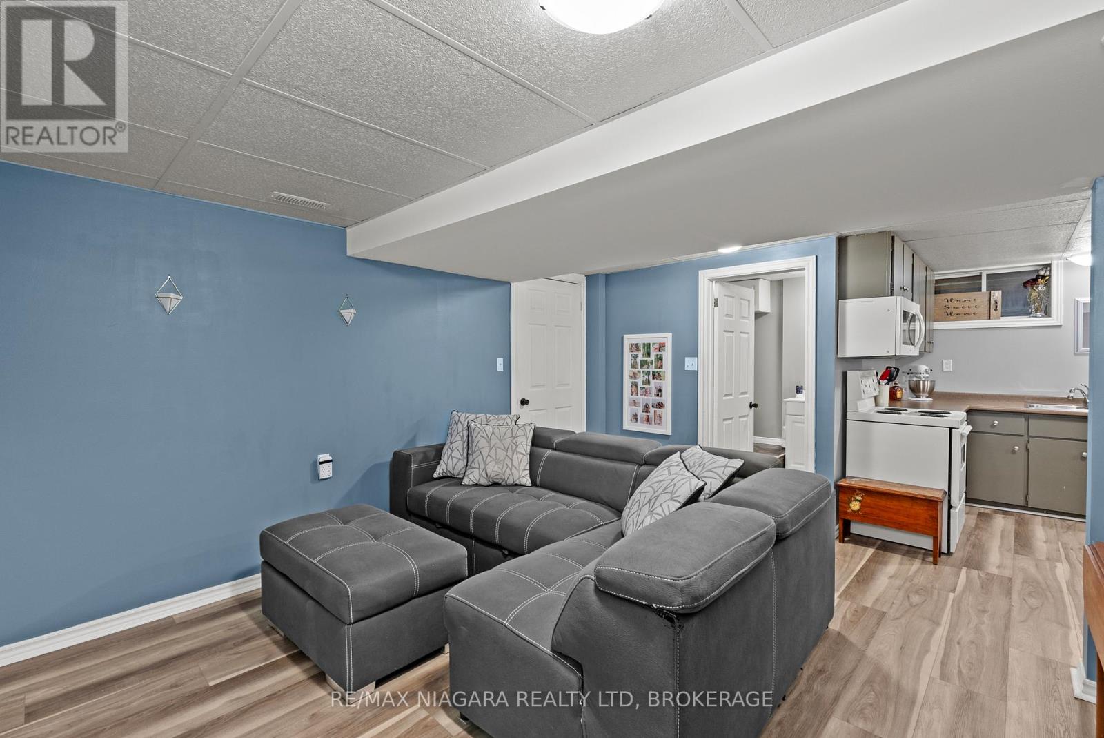 25 MILDRED AVENUE - 23