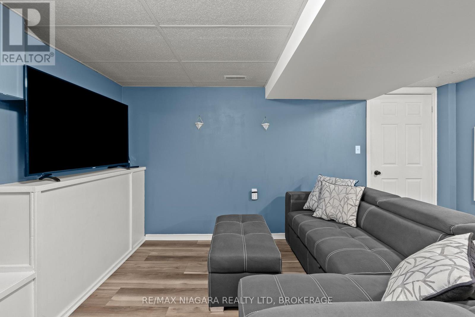 25 MILDRED AVENUE - 24
