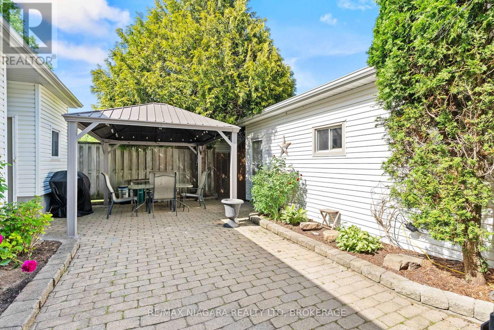 25 MILDRED AVENUE - 31