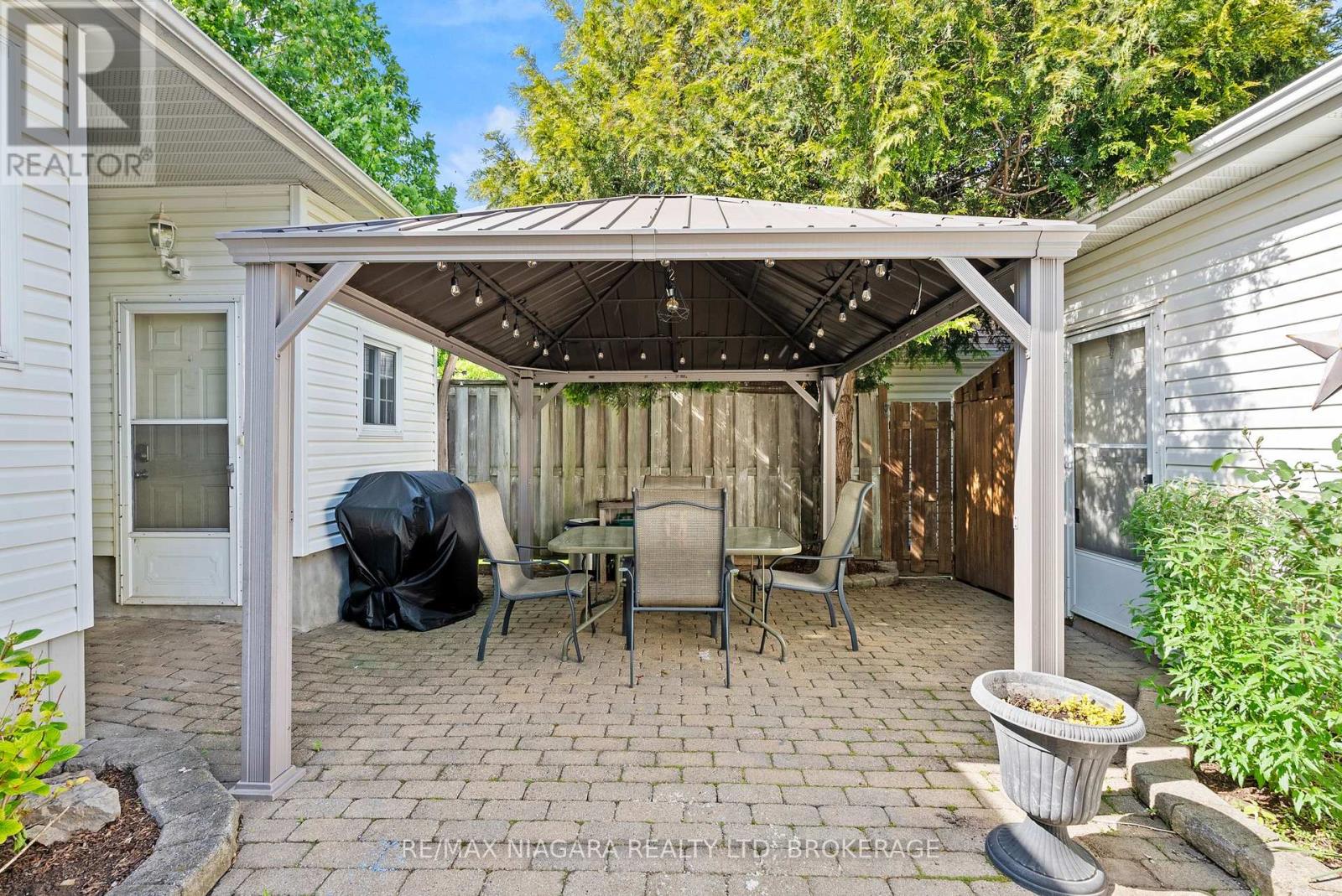 25 MILDRED AVENUE - 34