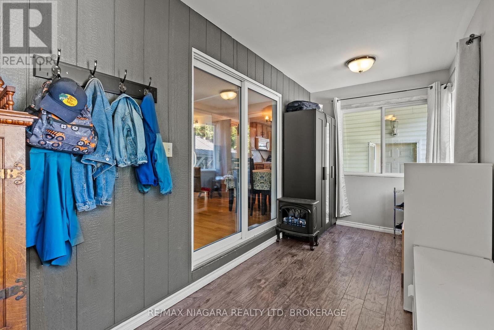 25 MILDRED AVENUE - 6