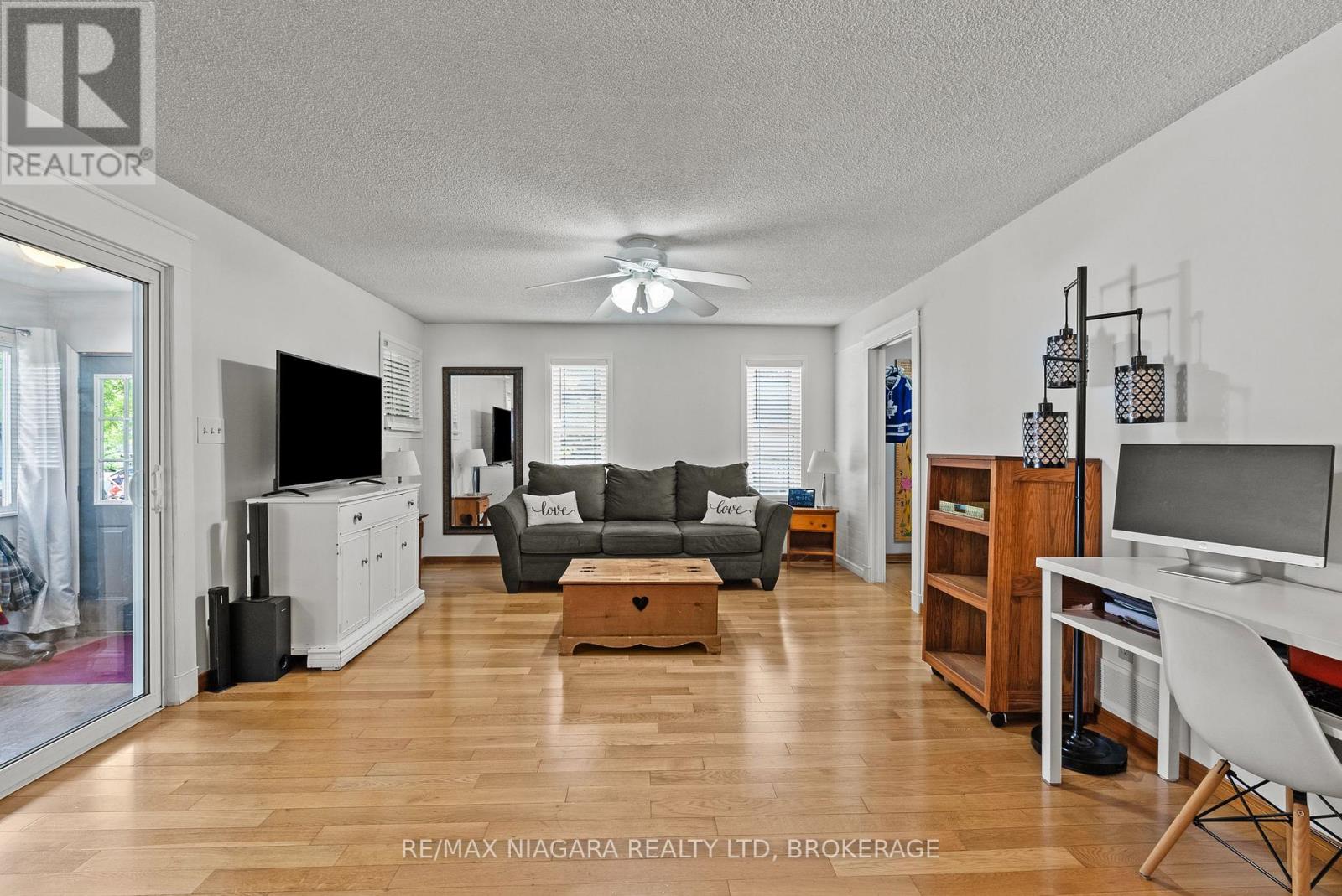 25 MILDRED AVENUE - 8