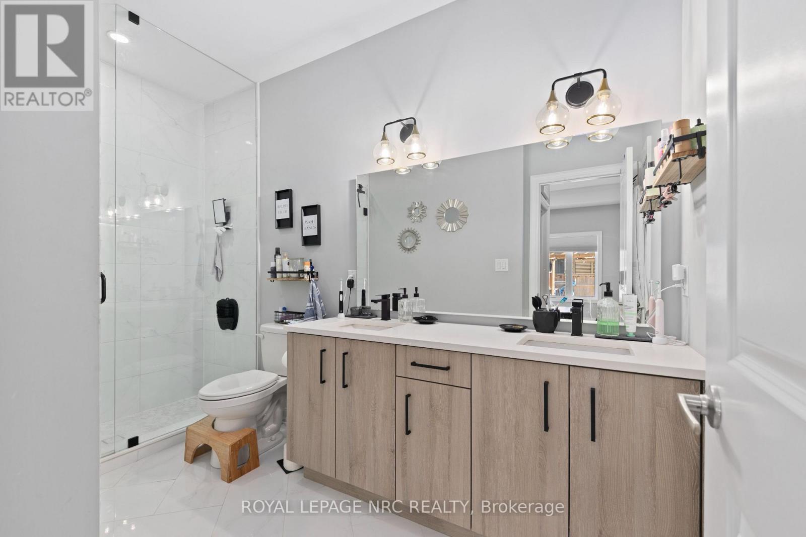 2895 ARROWSMITH COURT - 21