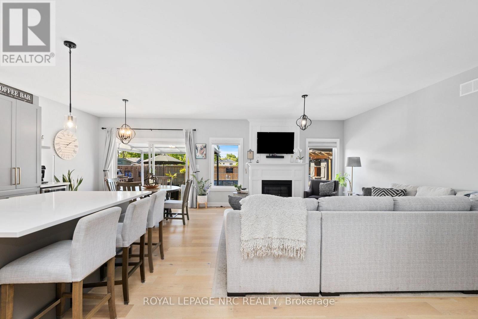 2895 ARROWSMITH COURT - 40