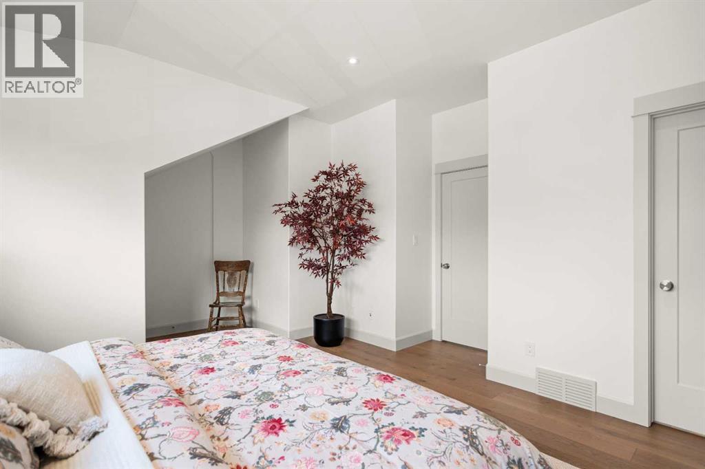 5032 48 Street - 37
