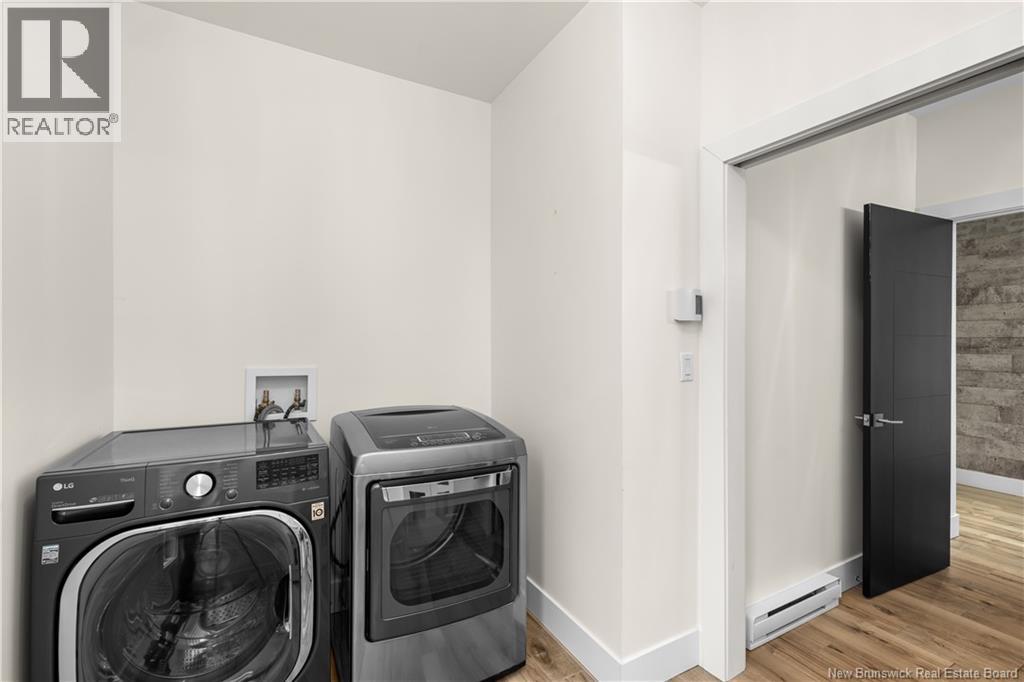 16 Parkplace Lane - 26