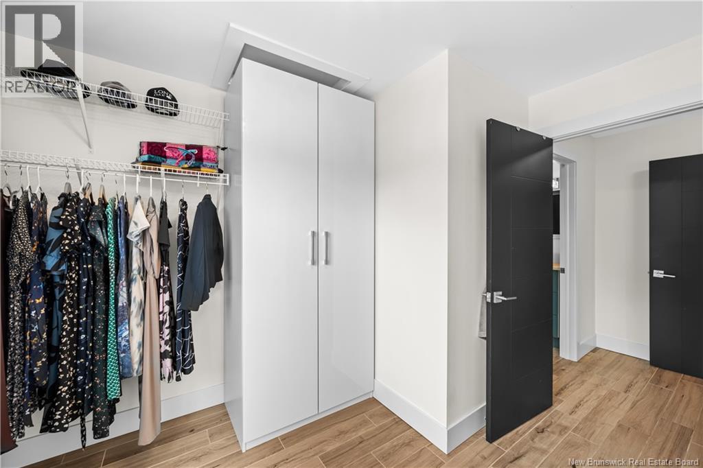 16 Parkplace Lane - 34