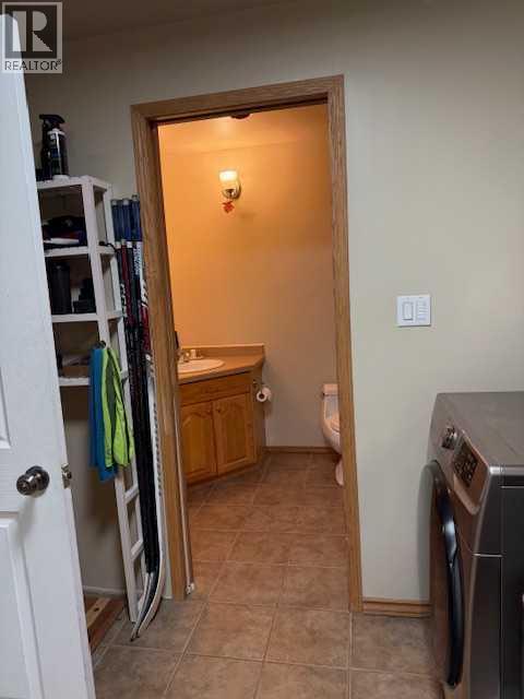 27 Bison Crescent — photo 40