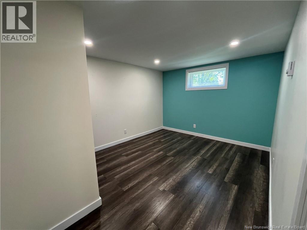 165 Wentworth Drive - 36