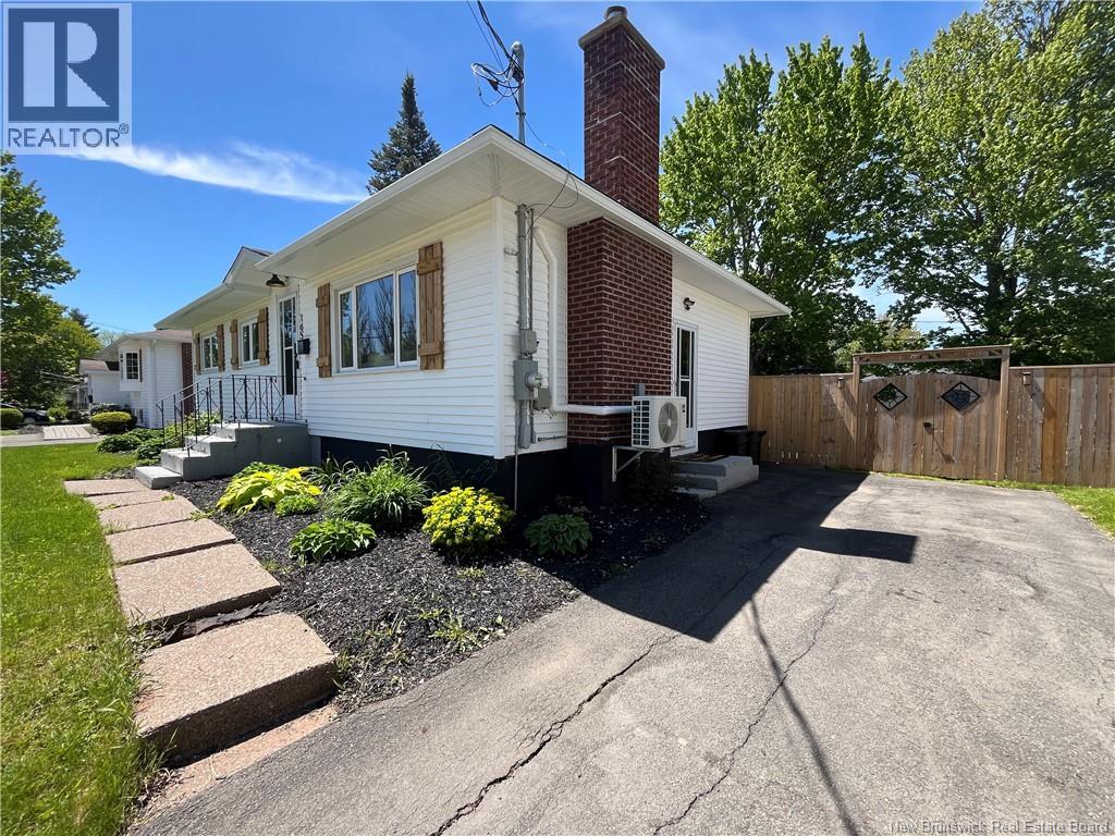 165 Wentworth Drive - 4