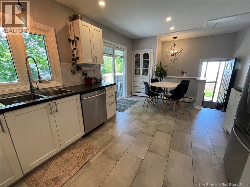 165 Wentworth Drive - 8
