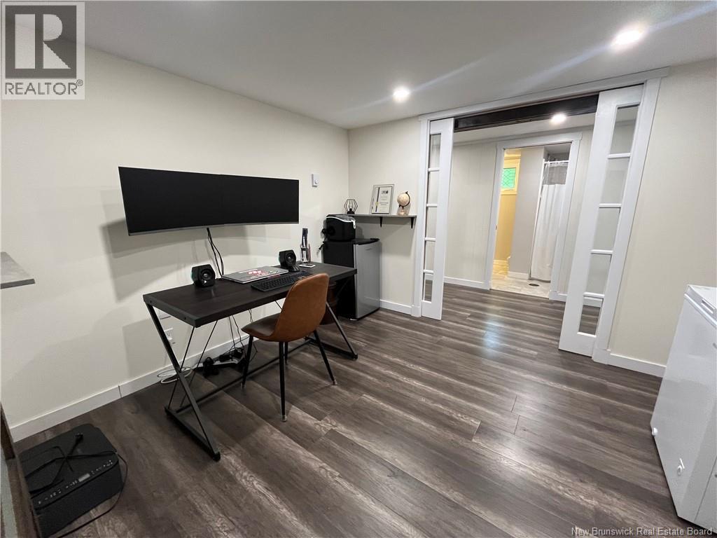 165 Wentworth Drive - 29