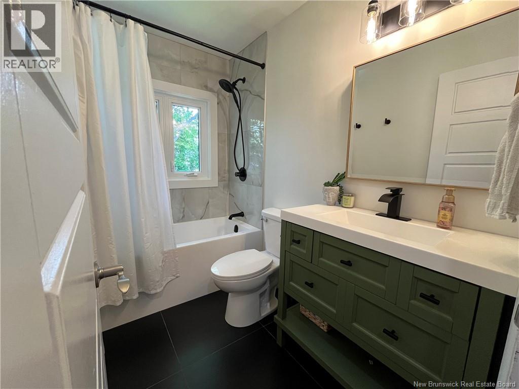 165 Wentworth Drive - 18
