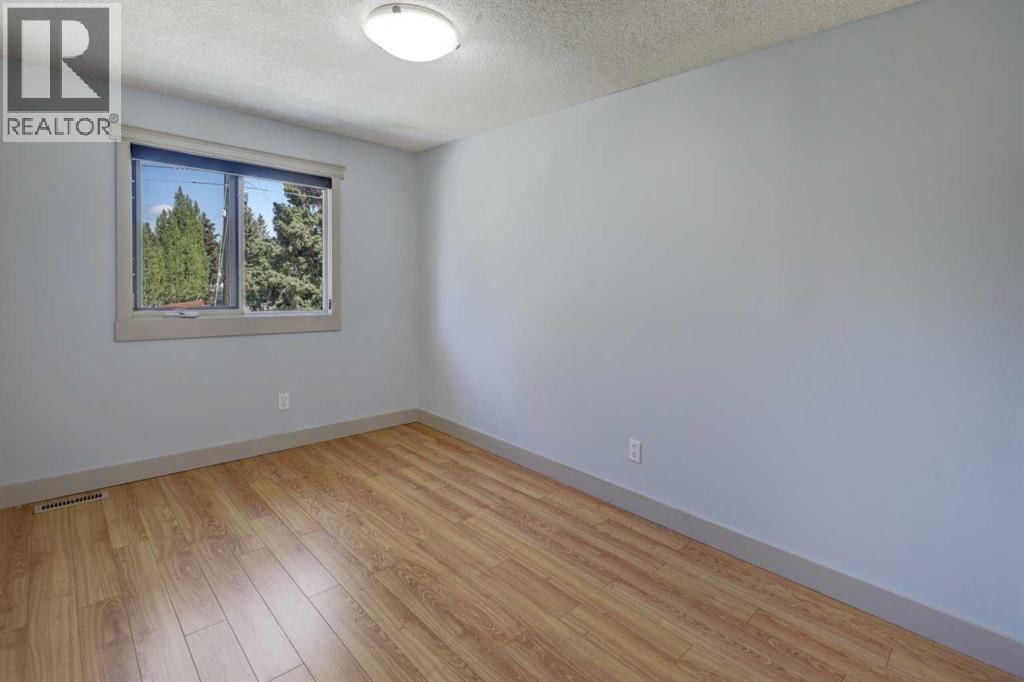 #24 116 Silver Crest Drive - 18