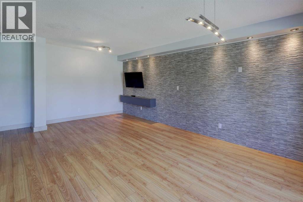 #24 116 Silver Crest Drive - 11