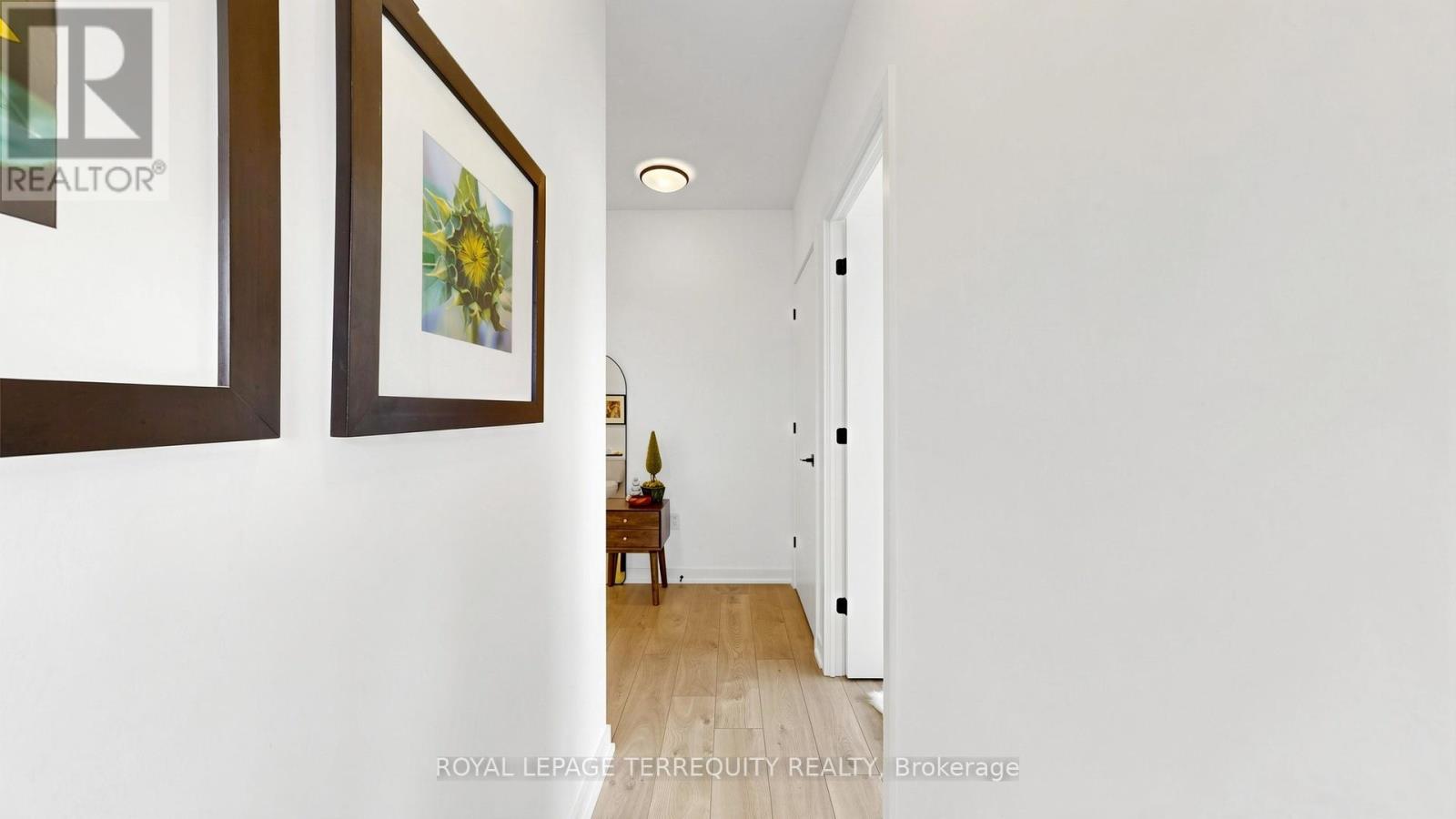 #904 36 ZORRA STREET - 16