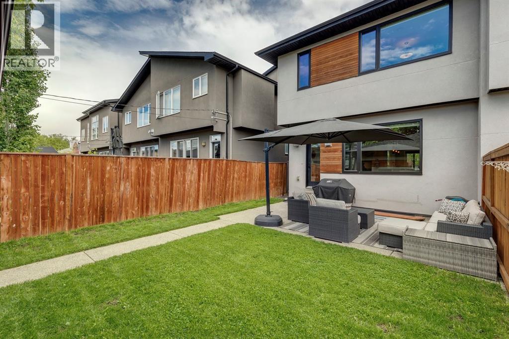 4803 19 Avenue NW - 39