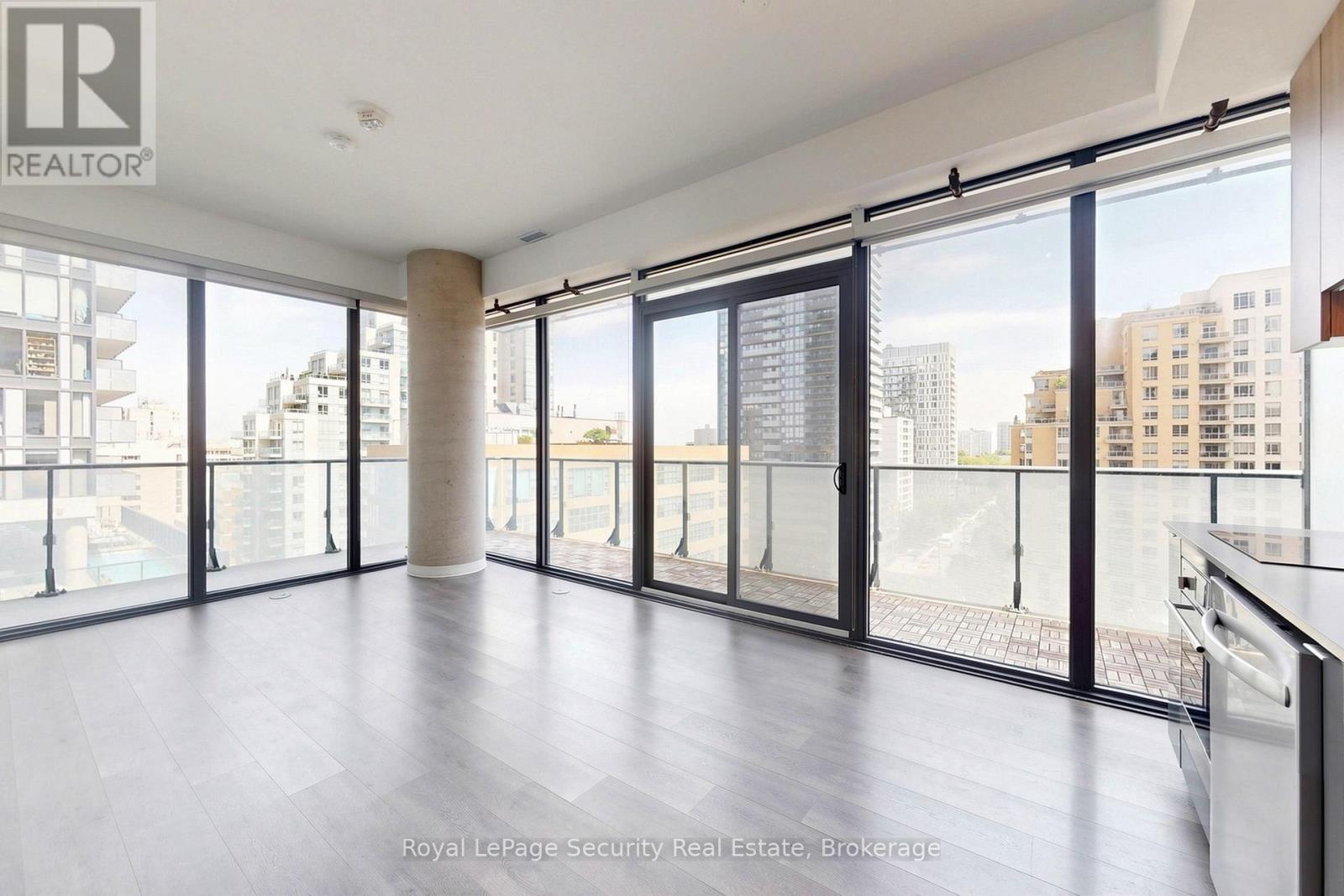 Listing photo of 910 - 161 ROEHAMPTON AVENUE
