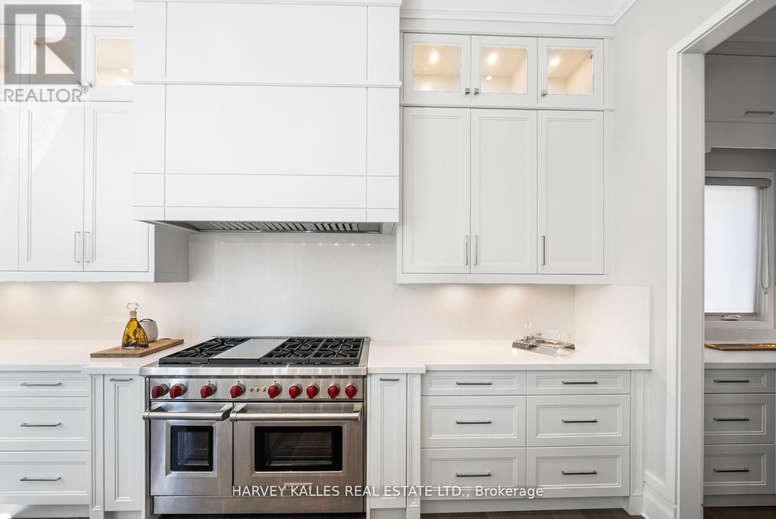 163 CORTLEIGH BOULEVARD - 25