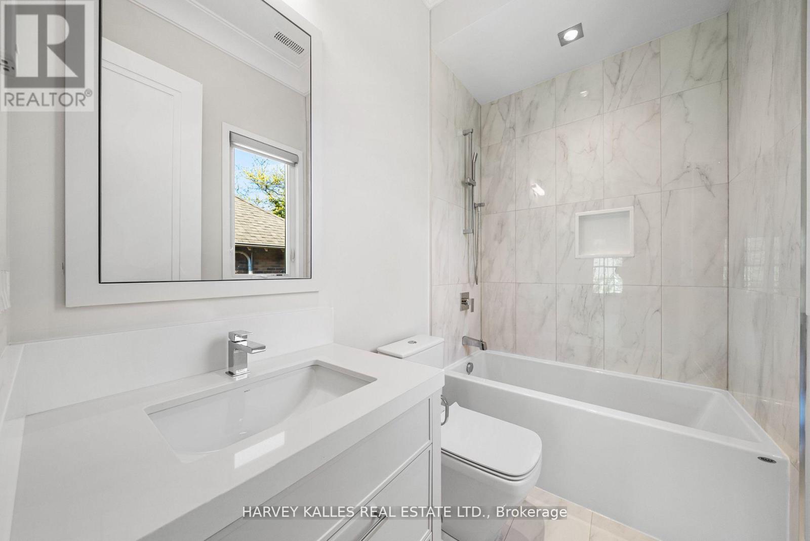 163 CORTLEIGH BOULEVARD - 37