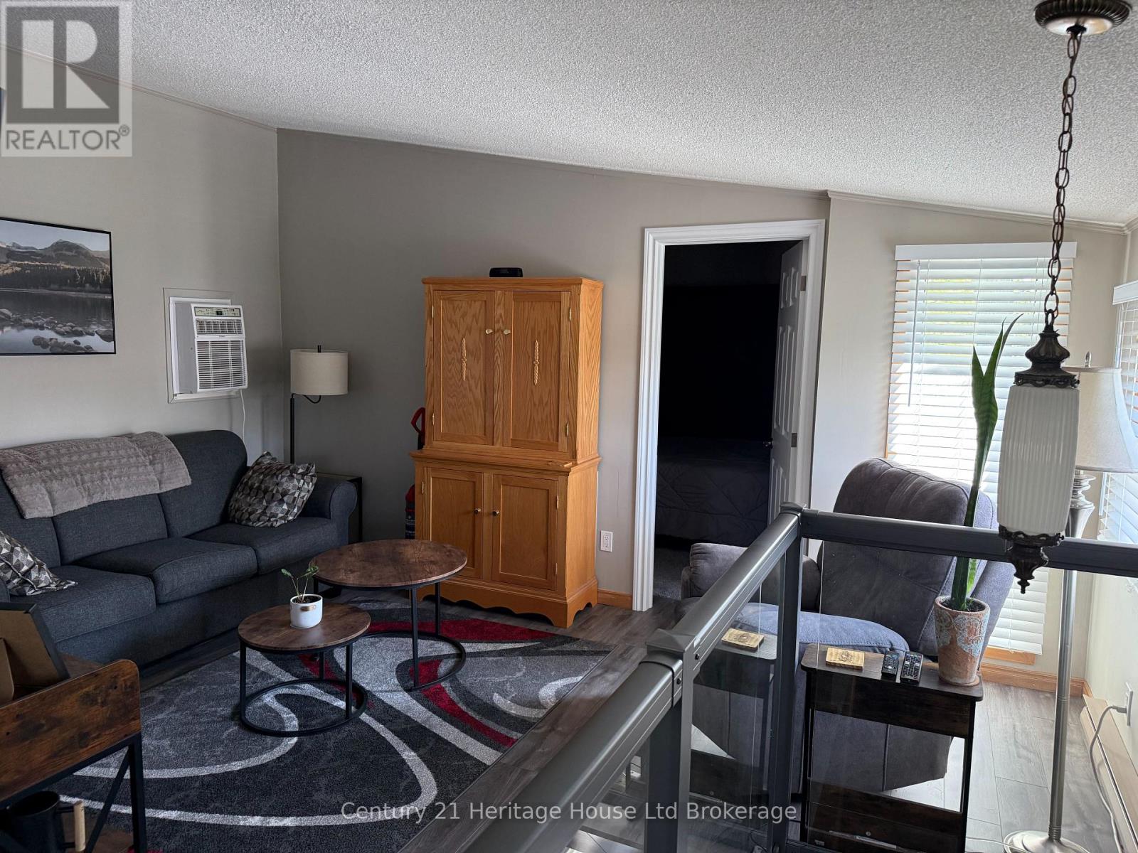 1-bedroom home for sale at 6B CRANBERRY ROAD, Tillsonburg ON · photo 2 of 21