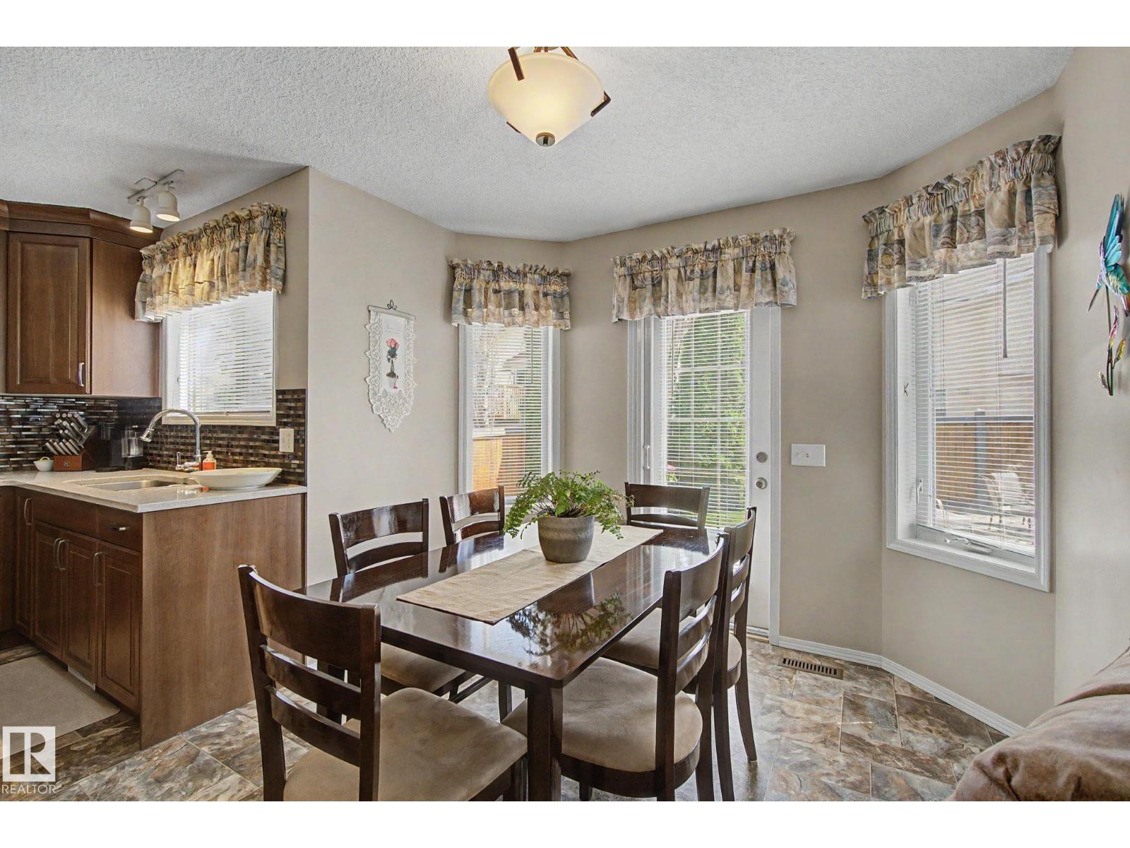 4113 36A AV NW NW - 15