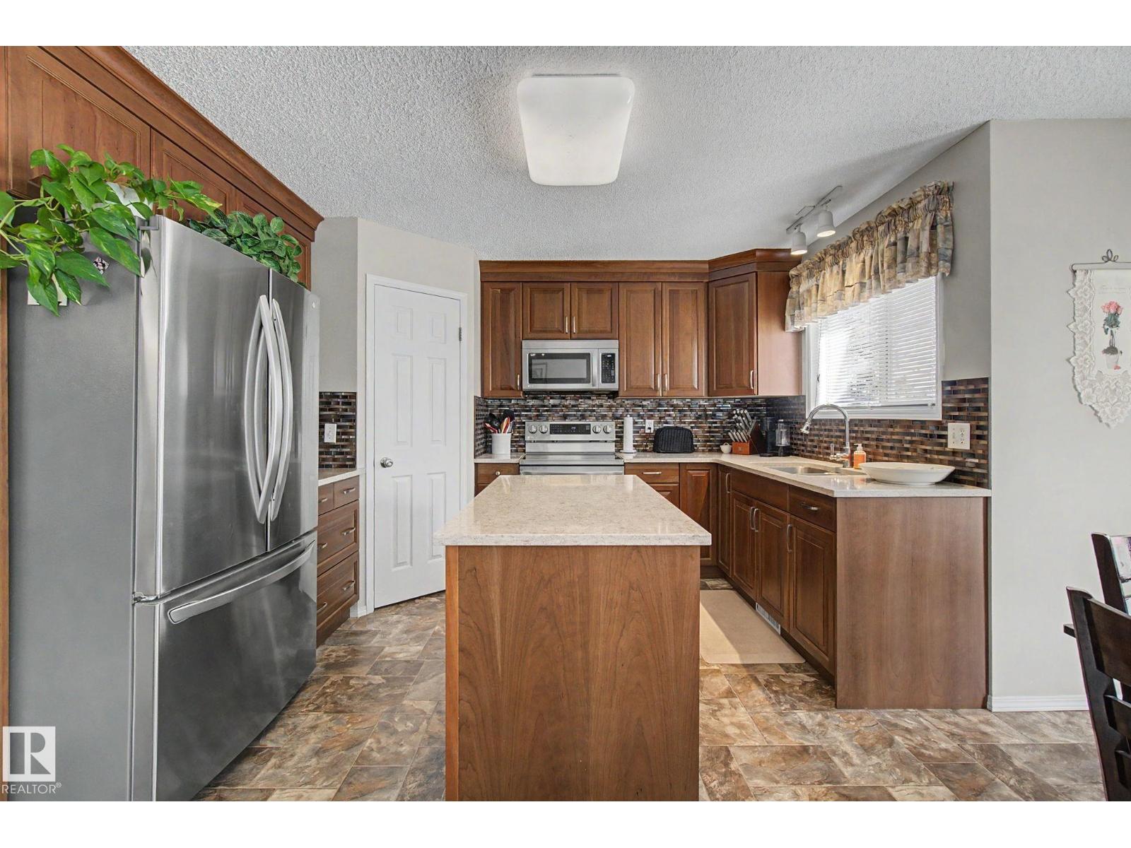 4113 36A AV NW NW - 18