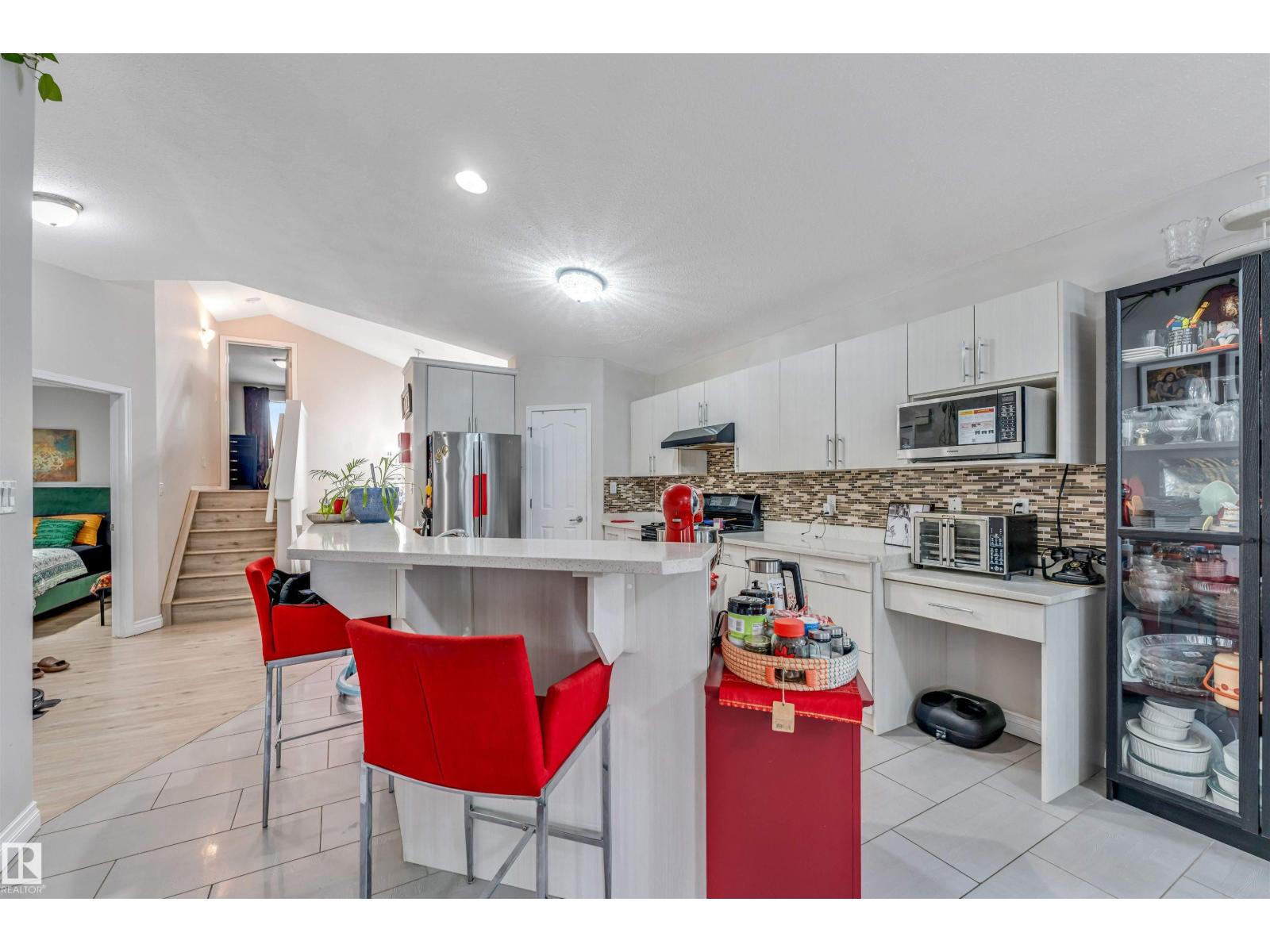 3519 22 ST NW NW - 17