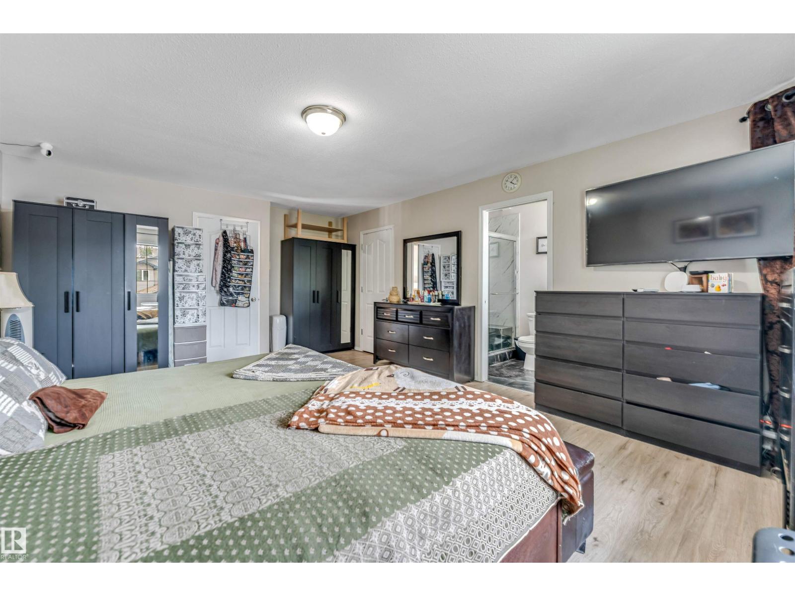 3519 22 ST NW NW - 34