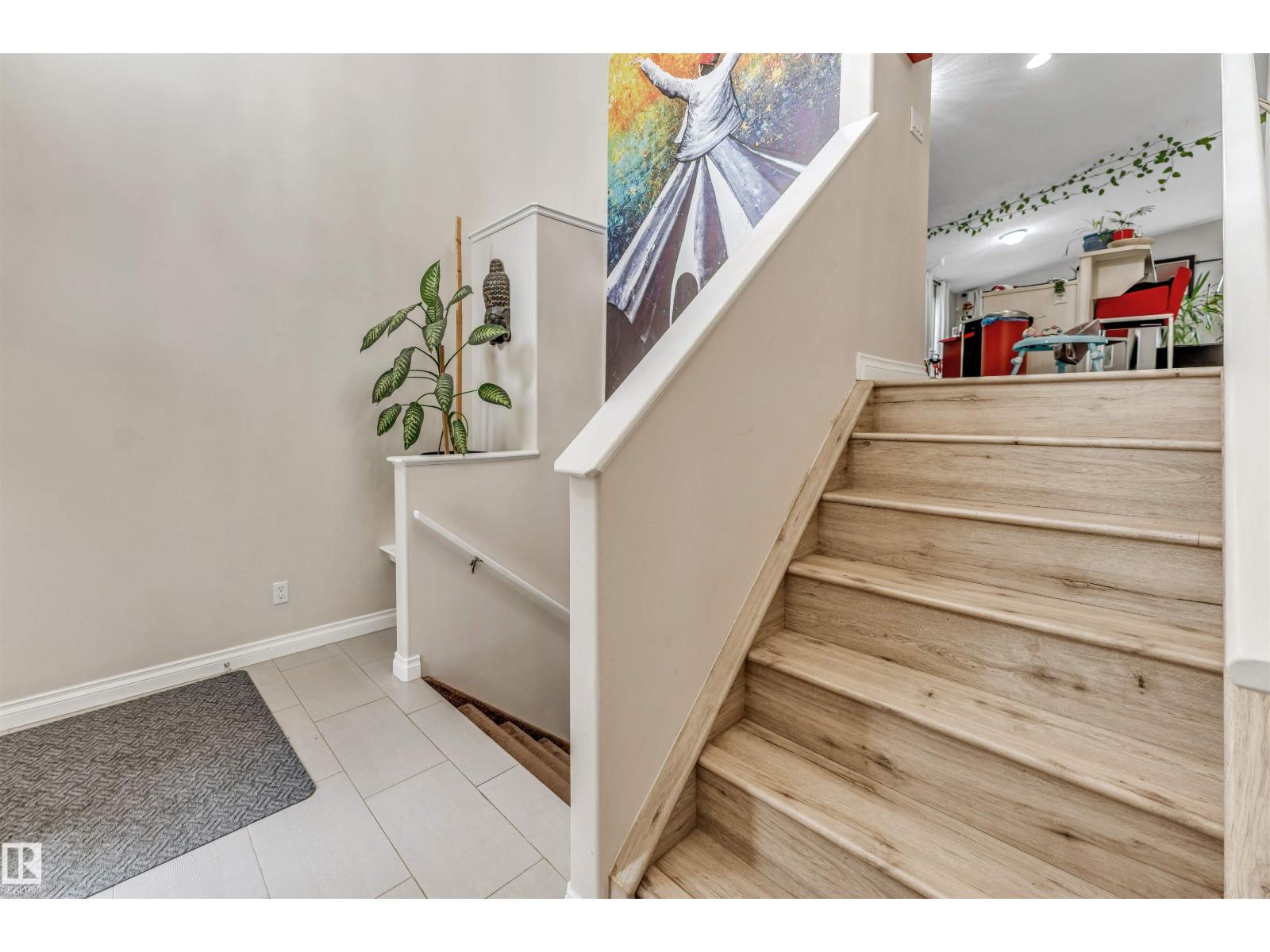 3519 22 ST NW NW - 37