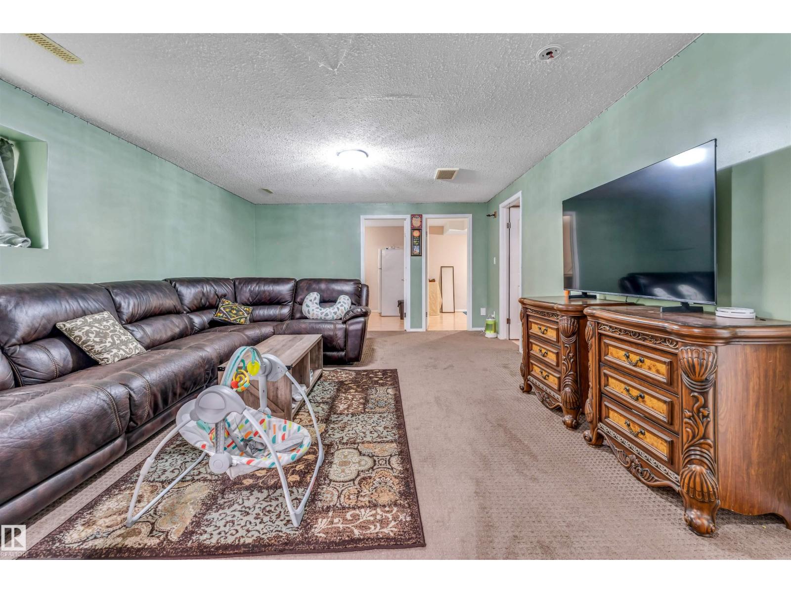 3519 22 ST NW NW - 43