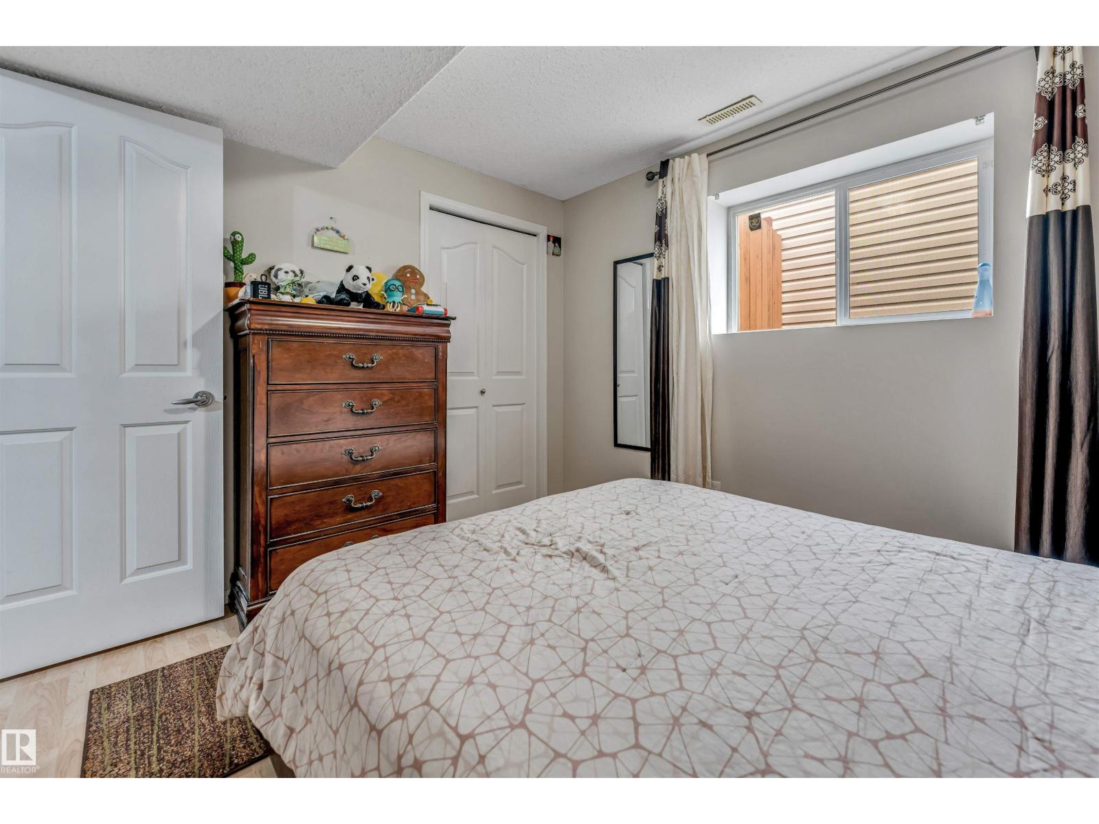 3519 22 ST NW NW - 47