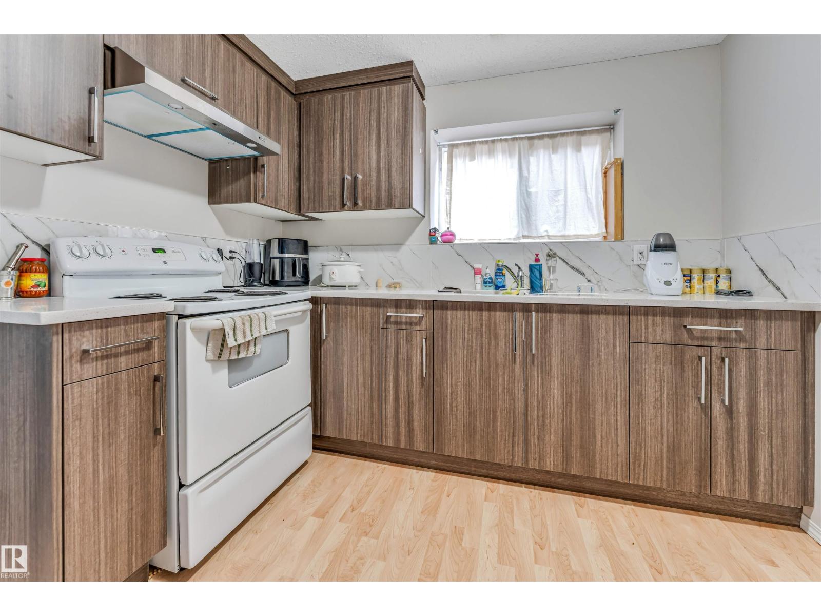 3519 22 ST NW NW - 51