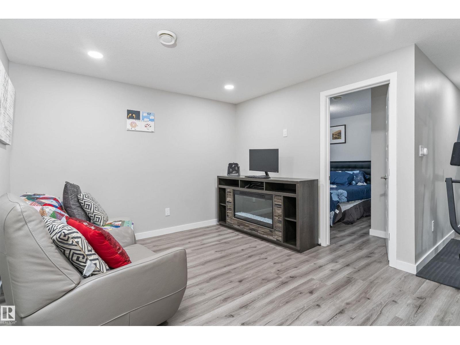 2933 CHOKECHERRY CM SW - 39