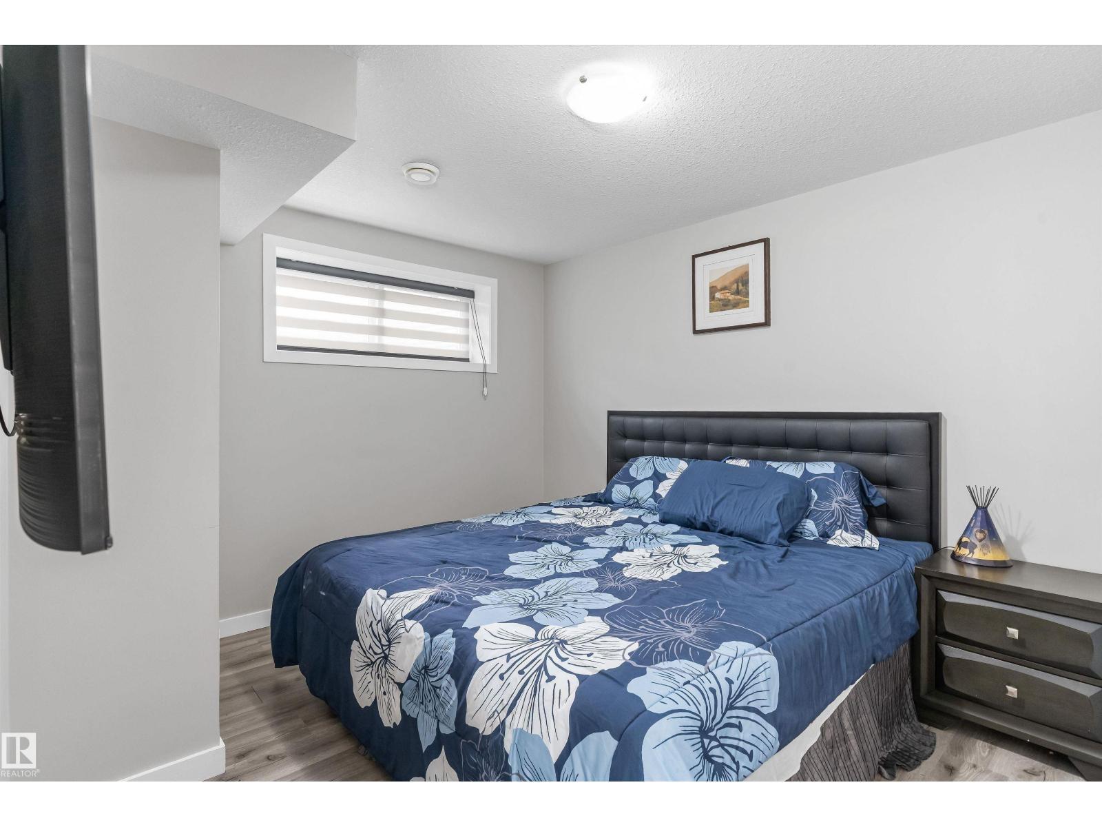2933 CHOKECHERRY CM SW - 40