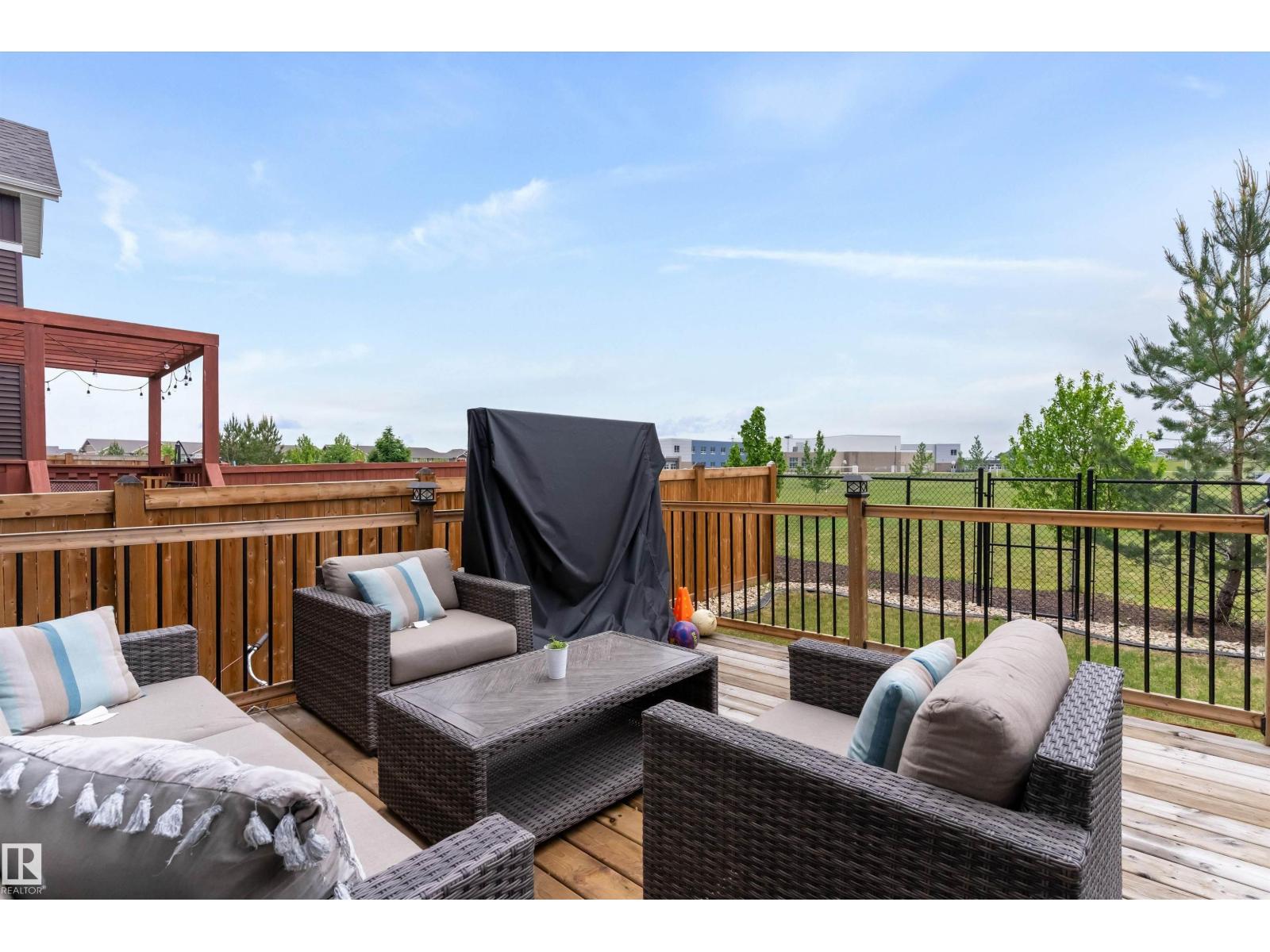 2933 CHOKECHERRY CM SW - 43