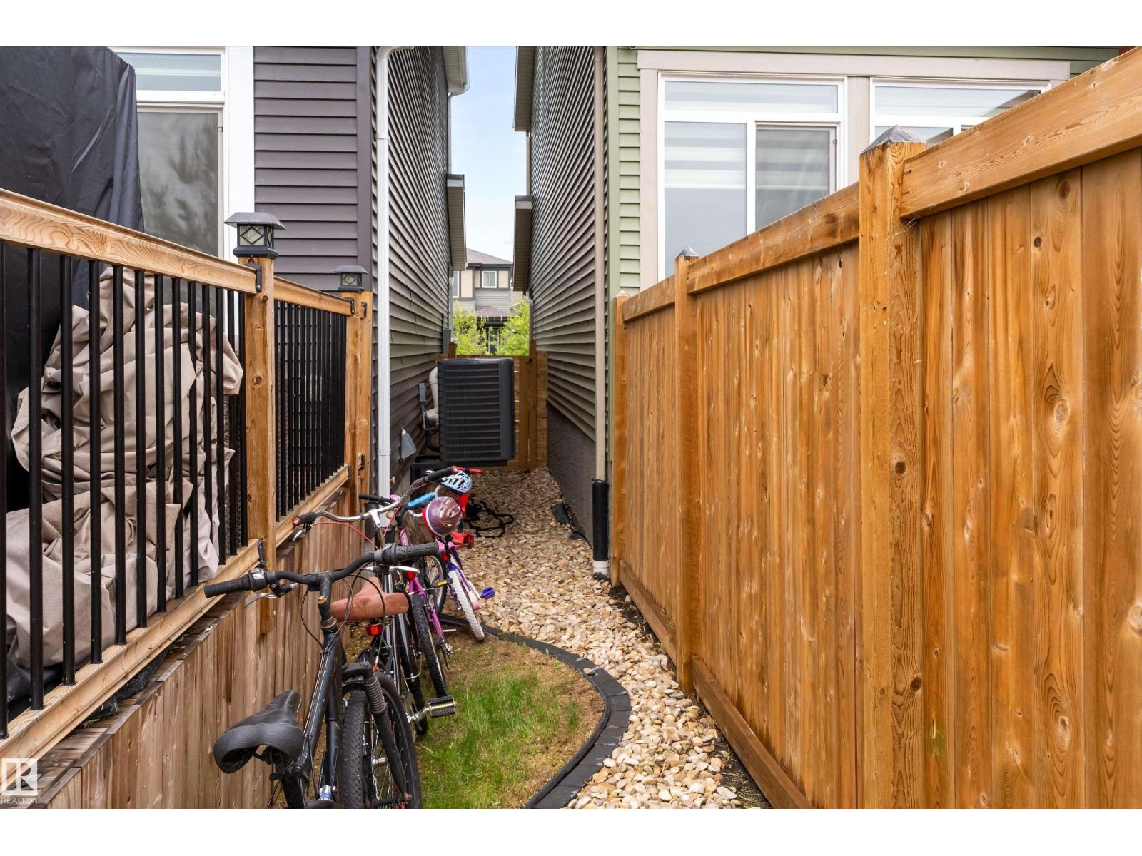 2933 CHOKECHERRY CM SW - 53