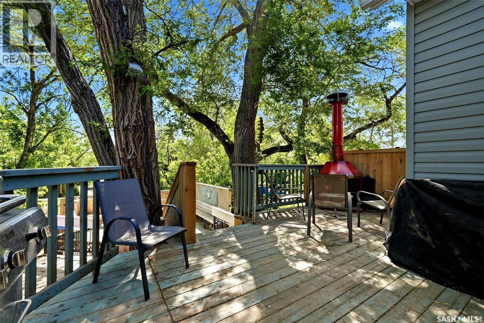 228 NICOLL AVENUE - 20