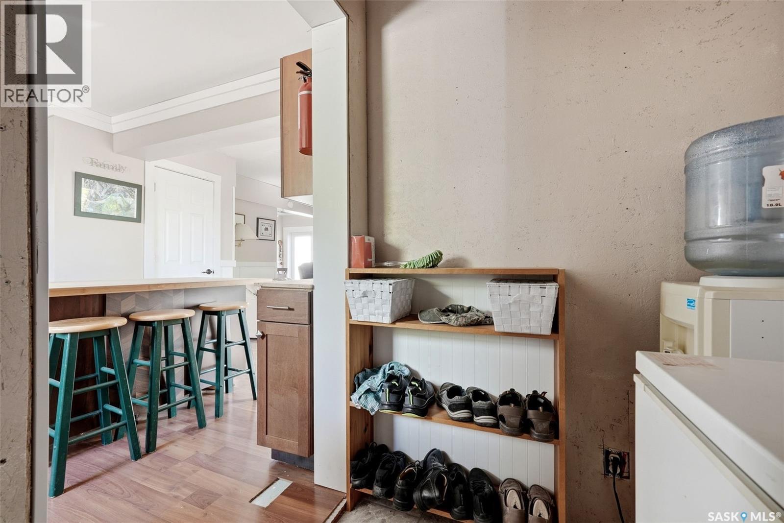 228 NICOLL AVENUE - Image 3