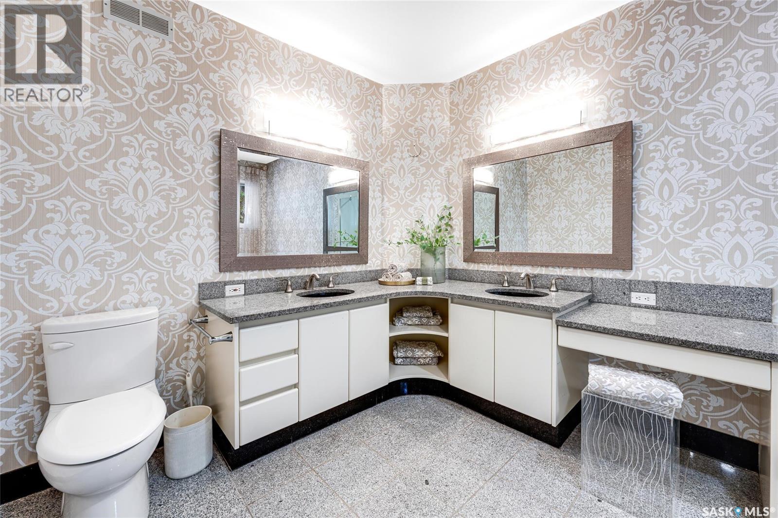 15 Quappelle COURT - 50