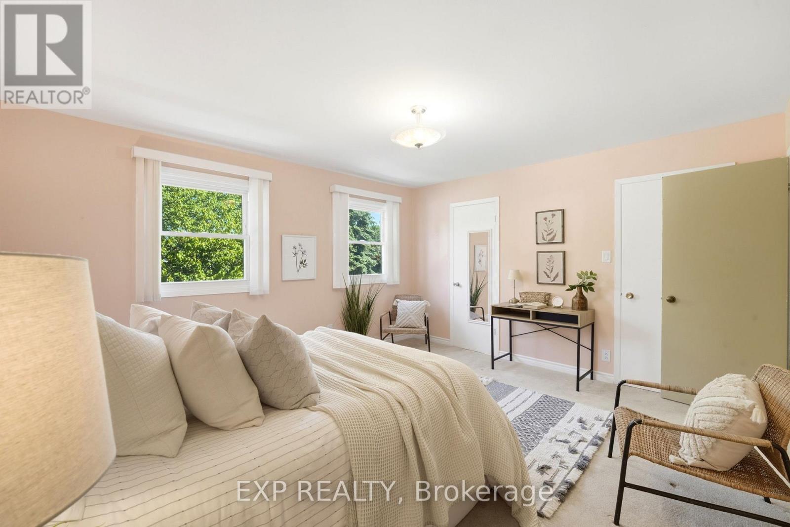 225 INVERGORDON AVENUE - 11