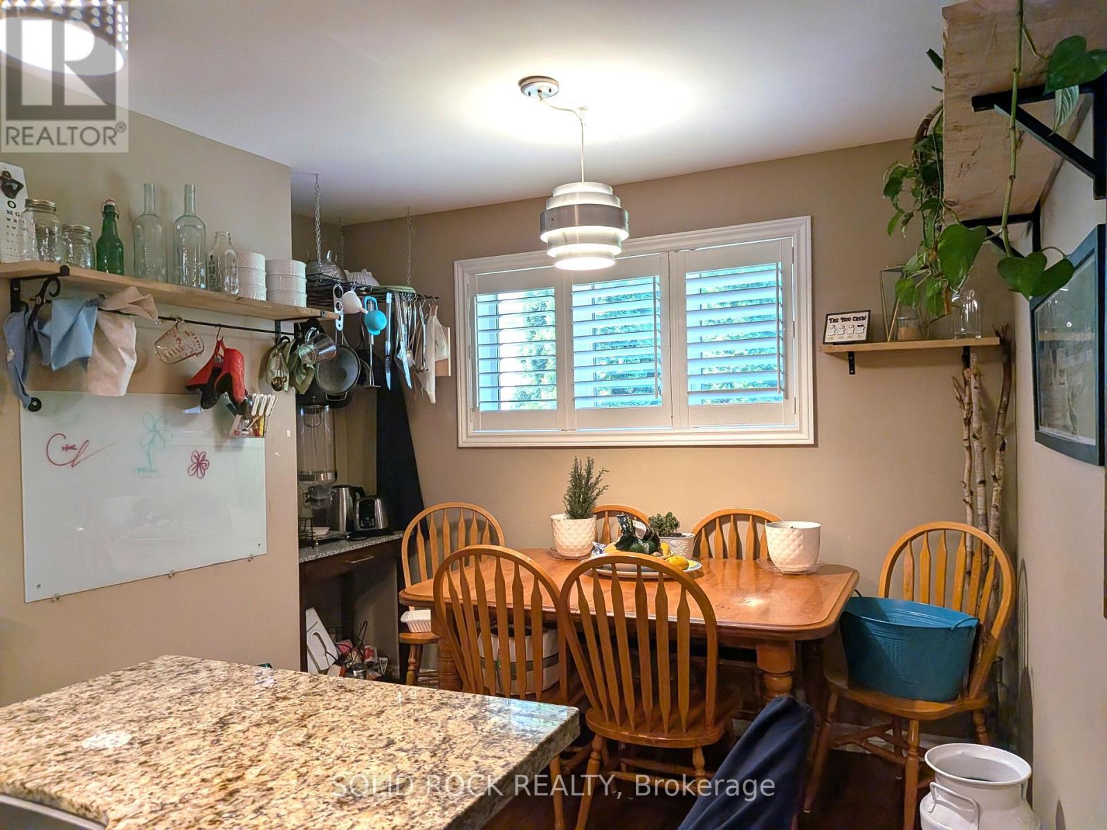 68 CREE AVENUE - 15