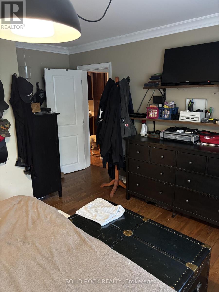 68 CREE AVENUE - 36