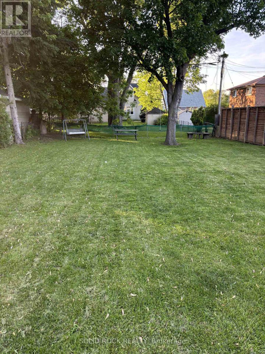 68 CREE AVENUE - 41