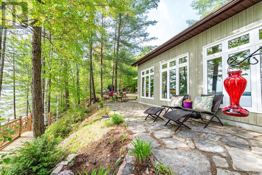 13 MAZINAW HEIGHTS ROAD N - 33